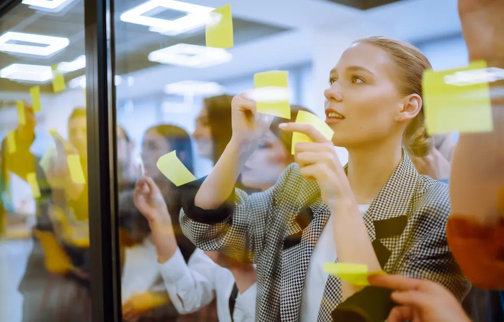 Leadership Workshop - Führungskraft und Team arbeiten gemeinsam an Verbesserungen